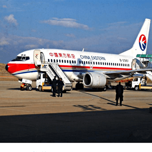 正定机场空运航空快运业稳步发展的原因是什么？